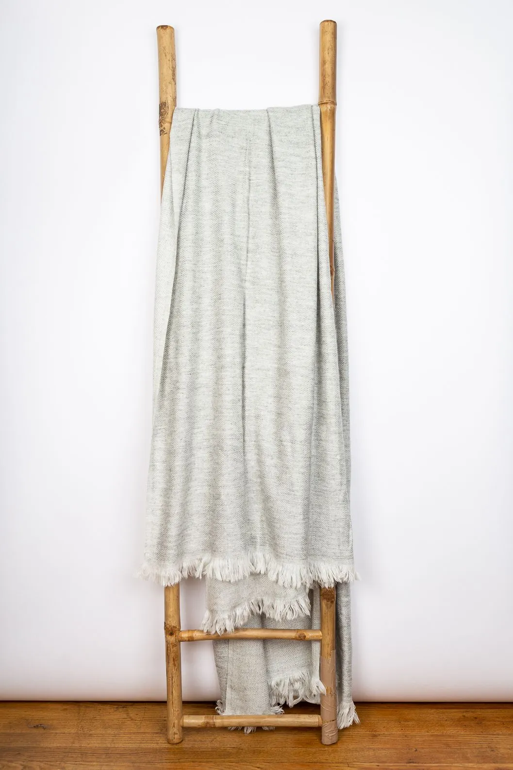 Cashmere Throws