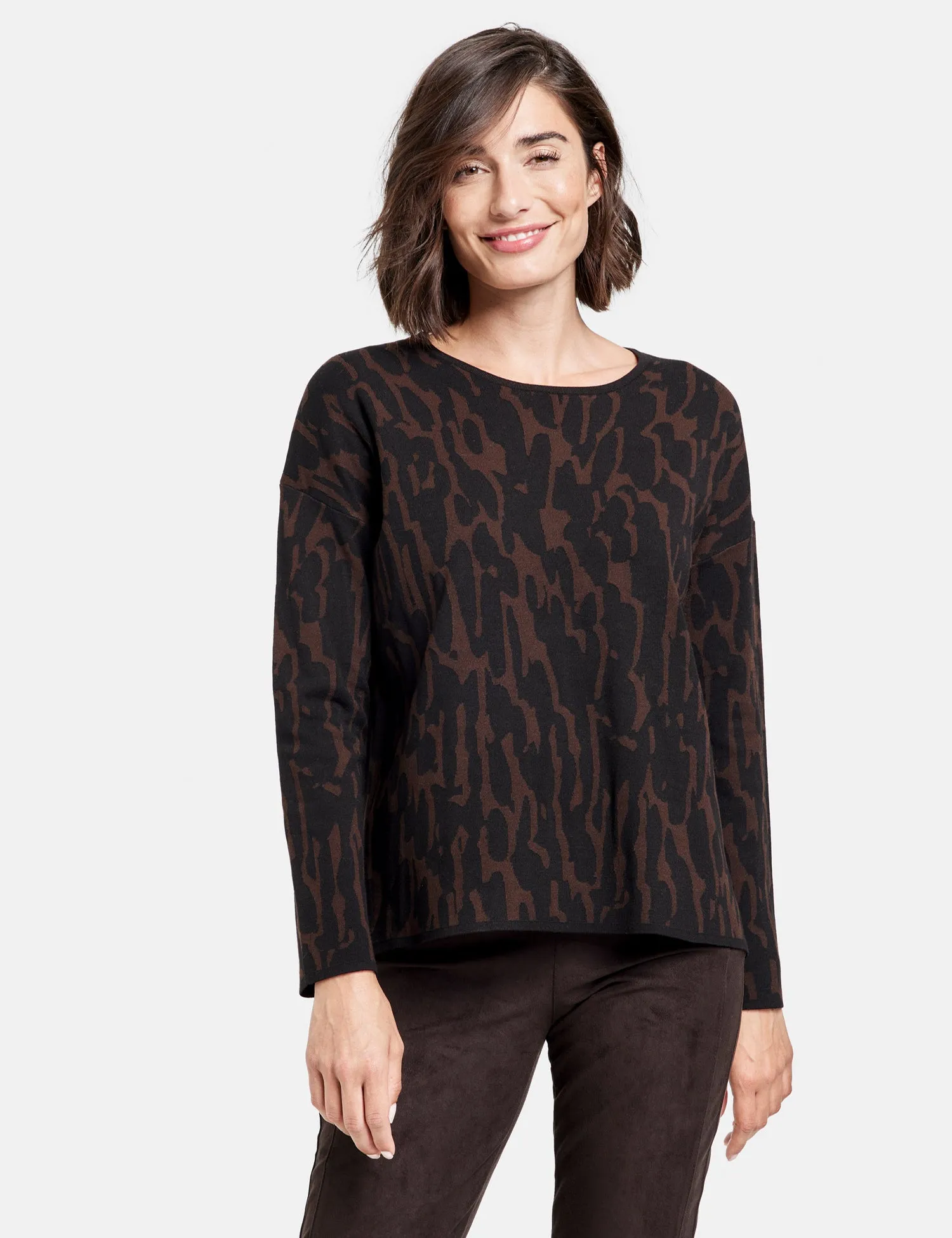 Pullover with Leopard Print
