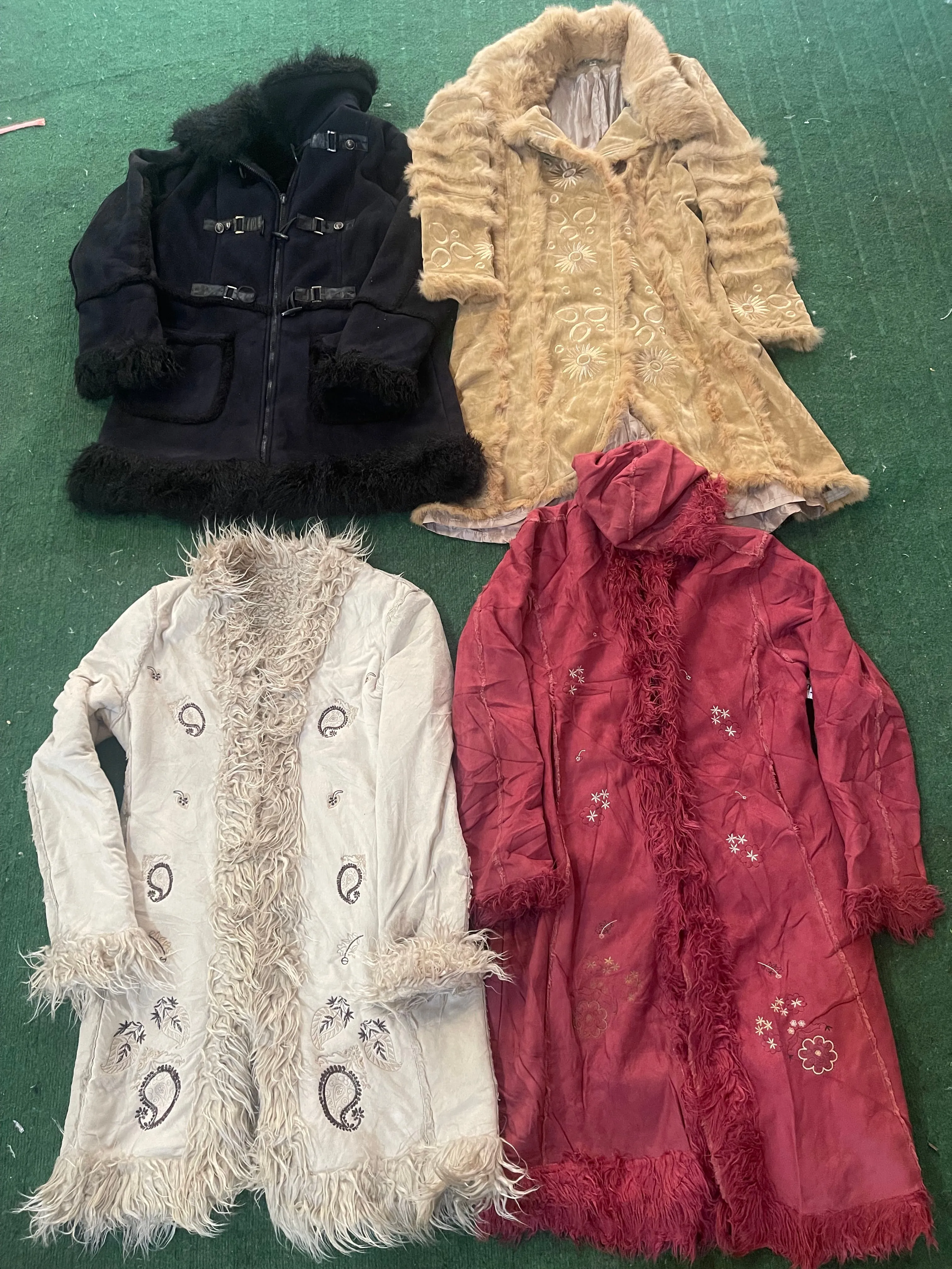 Y2K Afghan Coats 11 Pieces   (14)